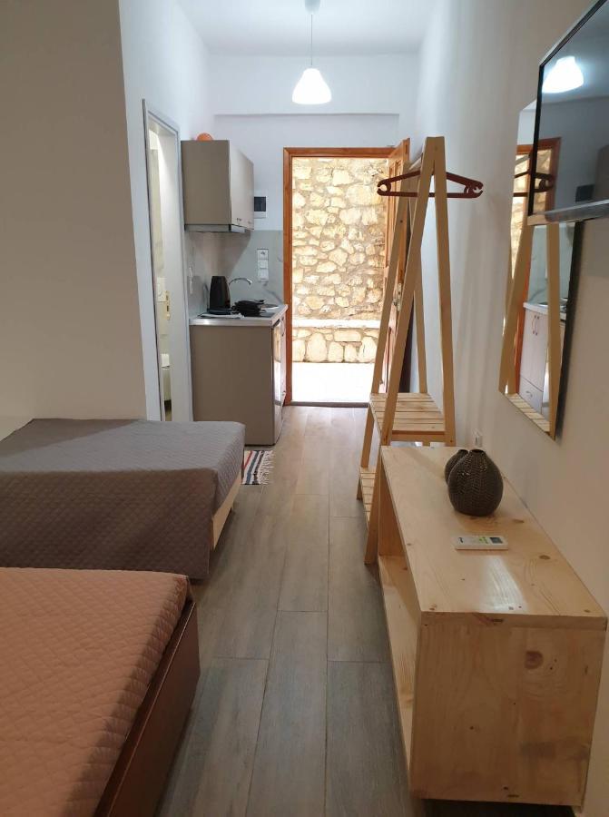 Apart-Hotel Llazari Himare Exterior foto