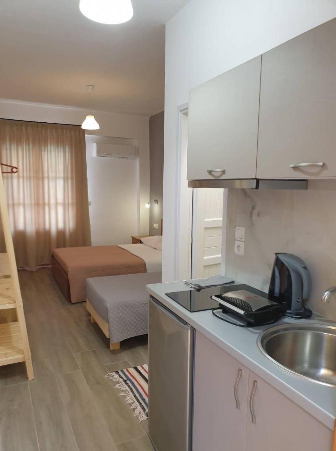 Apart-Hotel Llazari Himare Exterior foto