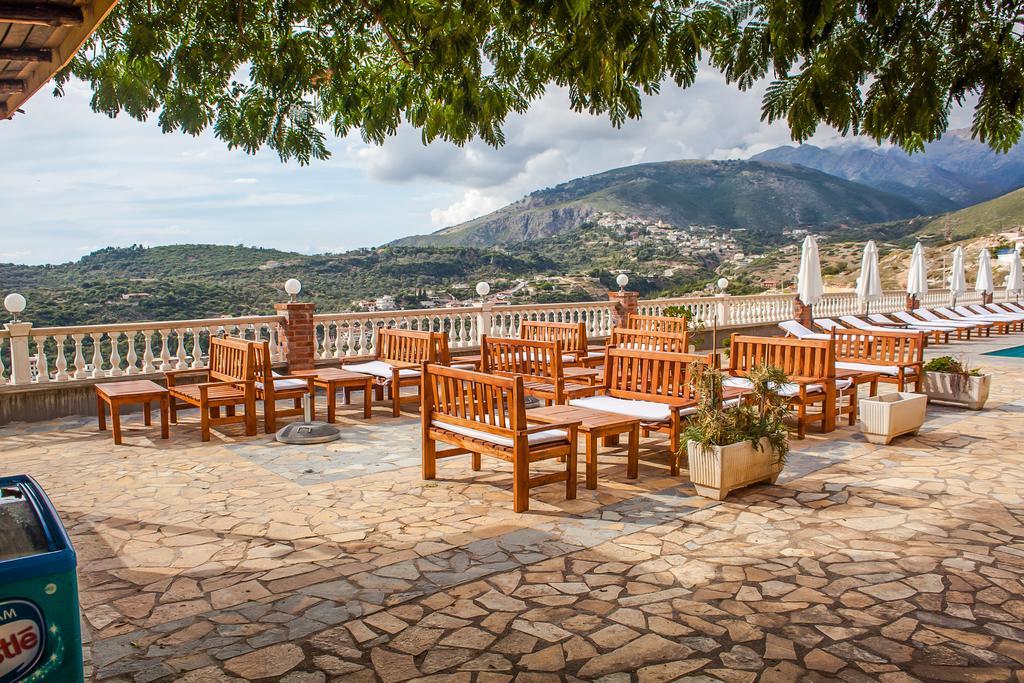 Apart-Hotel Llazari Himare Exterior foto