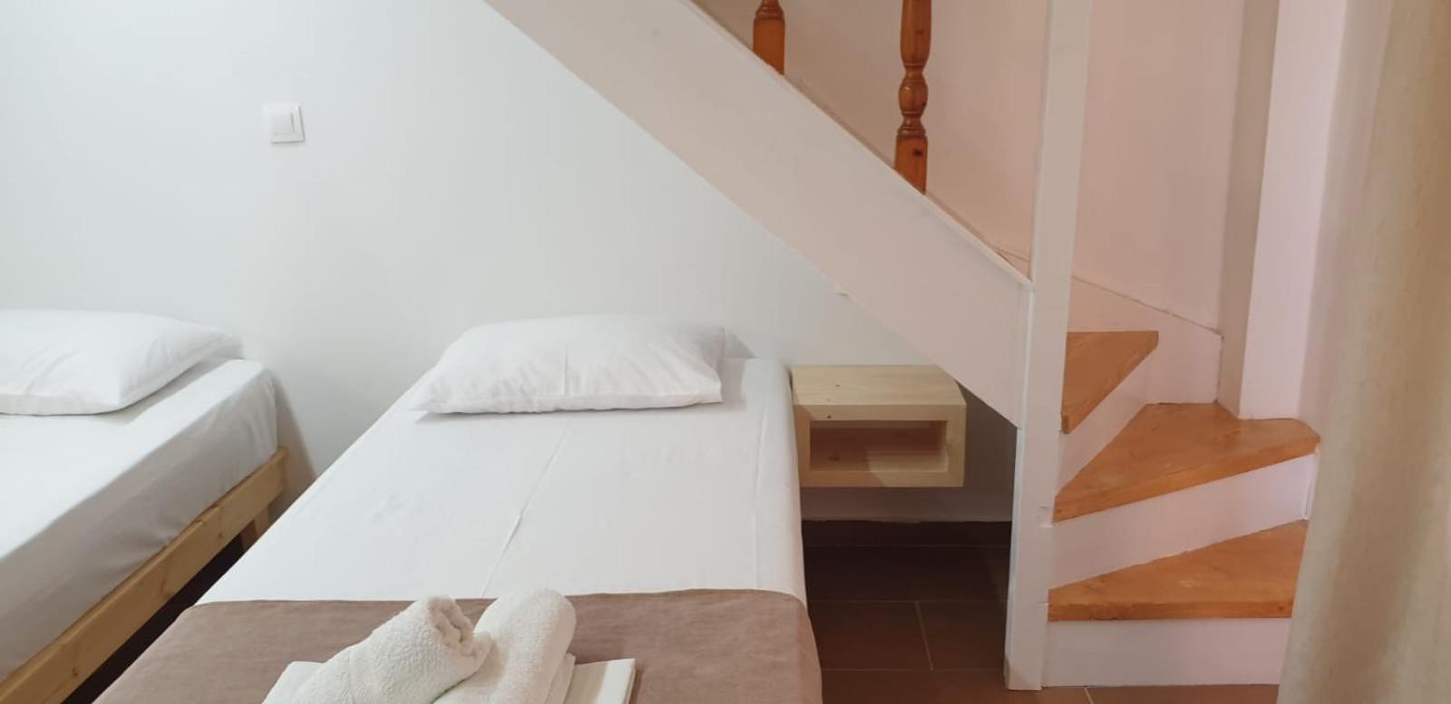 Apart-Hotel Llazari Himare Exterior foto