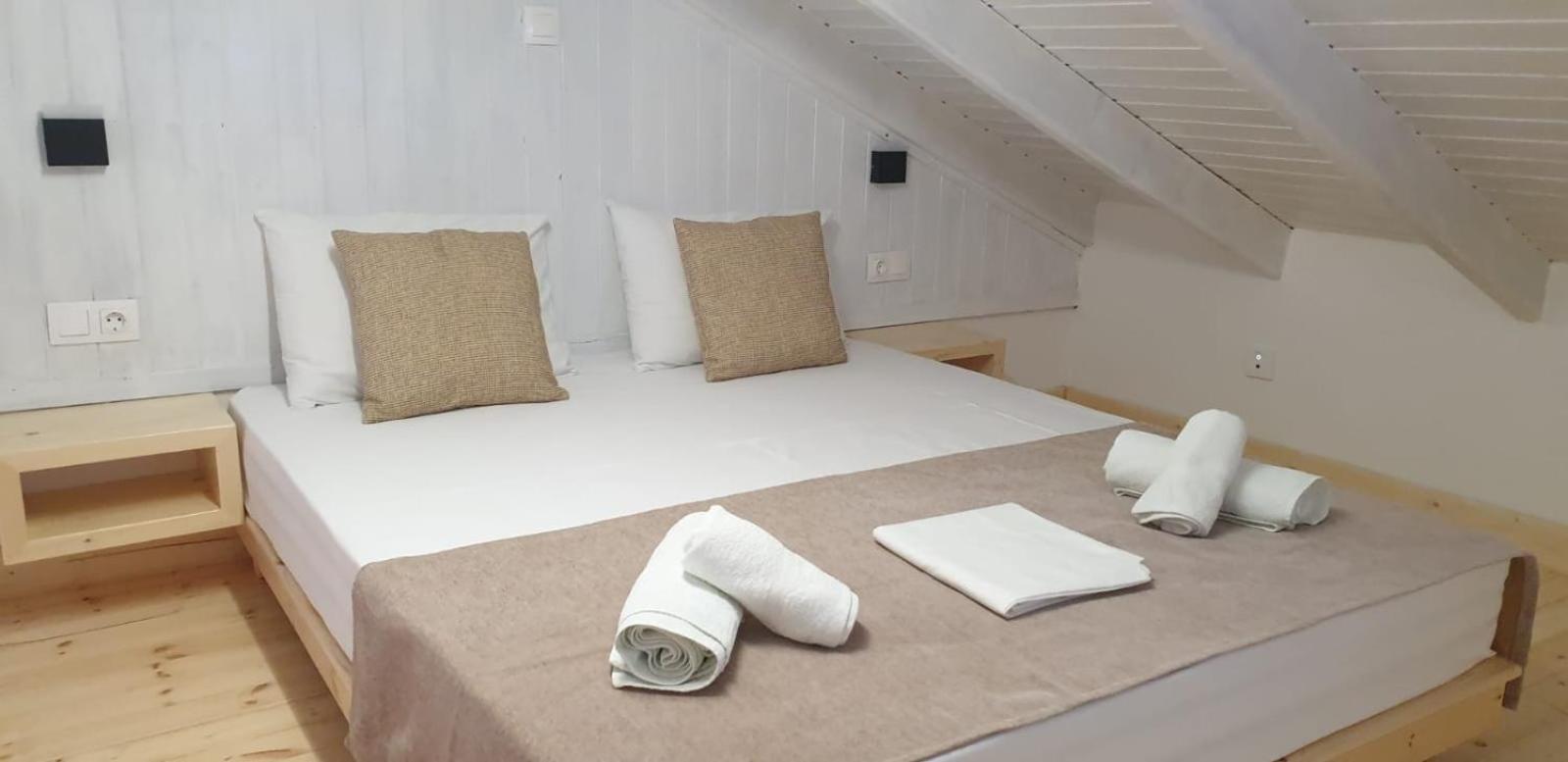 Apart-Hotel Llazari Himare Exterior foto