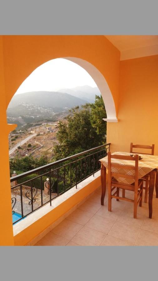 Apart-Hotel Llazari Himare Exterior foto